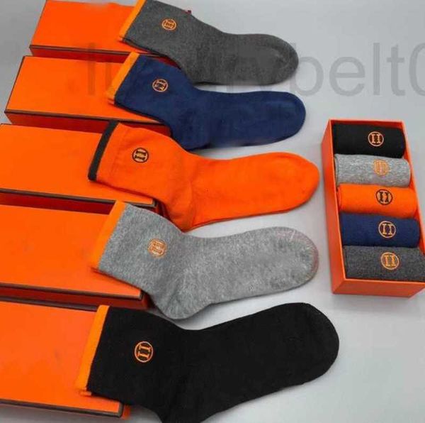 men's socks designer boxed casual business sock middle tube cotton letter embroidered 9uur, Black
men's socks designer boxed casual business sock middle tube cotton letter embroidered 9uur, Black