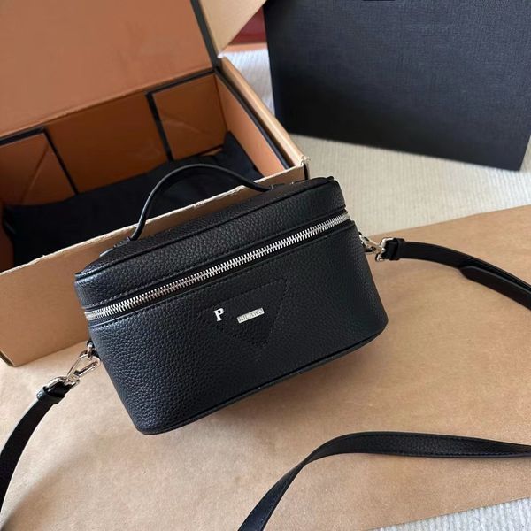 2023 woman makeup bag designer bag mini cosmetic toiletry crossbody bag make up handbag wash pouch luxurys handbags leather 5a
2023 woman makeup bag designer bag mini cosmetic toiletry crossbody bag make up handbag wash pouch luxurys handbags leather 5a