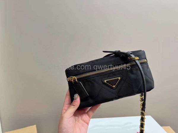 casual cross body bag waist bag women chest bags designer crossbody bag female messenger bag luxury waist-bag fashion pocket nylon material
casual cross body bag waist bag women chest bags designer crossbody bag female messenger bag luxury waist-bag fashion pocket nylon material
