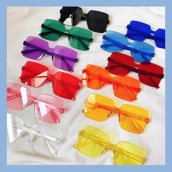 designer female genuine style color sunglasses girl friend couple shades fashion, White;black
designer female genuine style color sunglasses girl friend couple shades fashion, White;black