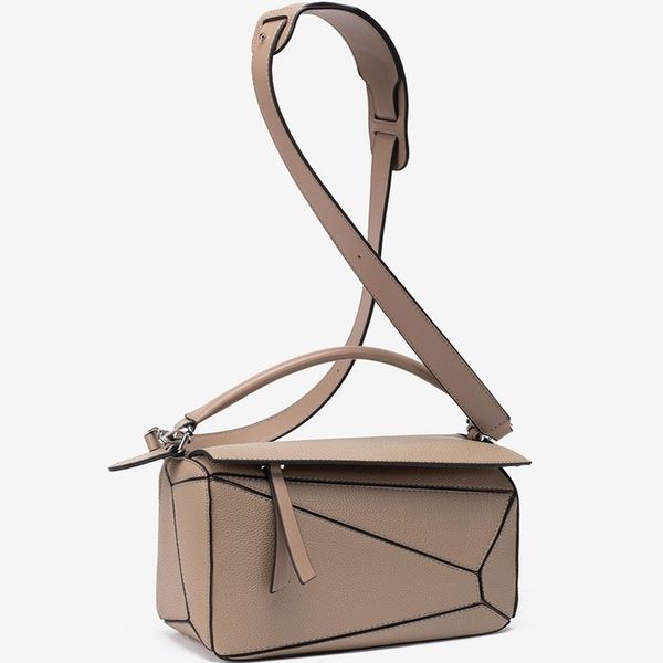 designer bag luxurys handbags women shoulder bag geometric splice lychee pattern fashion versatile classic tote bag lightweight large capaci
designer bag luxurys handbags women shoulder bag geometric splice lychee pattern fashion versatile classic tote bag lightweight large capaci