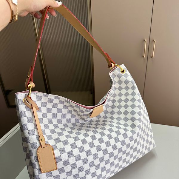 2023 new arrival tote bags luxury designer shopping bags women casual fashion shoulder bag underarm handbag two sizes
2023 new arrival tote bags luxury designer shopping bags women casual fashion shoulder bag underarm handbag two sizes