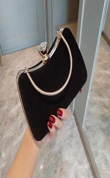 2020 new style handbag velvet dinner bag cheongsam hand celebrity party bag diamond handbags dress wedding handbags6816471, Black
2020 new style handbag velvet dinner bag cheongsam hand celebrity party bag diamond handbags dress wedding handbags6816471, Black