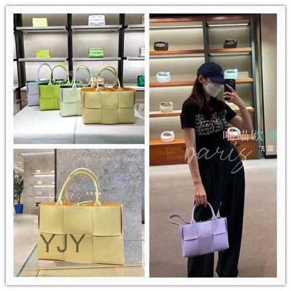 tote luxury bag bottegas bvs women's bag arco woven tote bag tote shopping bag handheld shoulder bag
tote luxury bag bottegas bvs women's bag arco woven tote bag tote shopping bag handheld shoulder bag