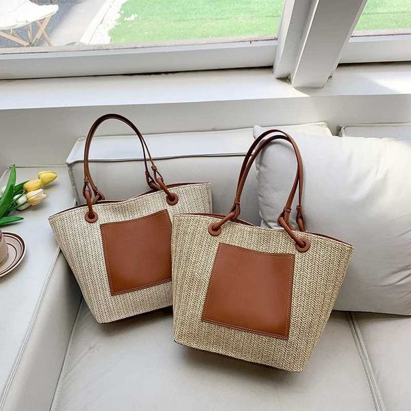 grass woven large capacity tote bag for women outdoor leisure shopping handbag niche design westernized shoulder bag
grass woven large capacity tote bag for women outdoor leisure shopping handbag niche design westernized shoulder bag