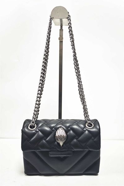 cross body bags classic black small square bag niche designer eagle head women s bag 230629
cross body bags classic black small square bag niche designer eagle head women s bag 230629