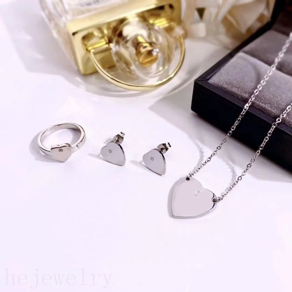 necklaces for women designer heart necklace valentine s day gift lover gift creative ins metal fashion beautiful luxury designer jewerly chi, Silver
necklaces for women designer heart necklace valentine s day gift lover gift creative ins metal fashion beautiful luxury designer jewerly chi, Silver