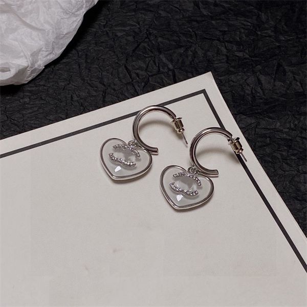 c letter heart-shaped stud earrings ccity woman luxury designer earring multi colors jewelry women gold earing 895234, Golden;silver
c letter heart-shaped stud earrings ccity woman luxury designer earring multi colors jewelry women gold earing 895234, Golden;silver