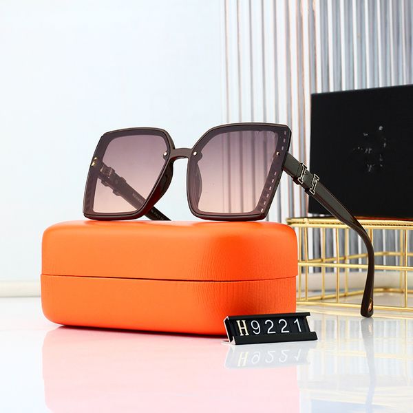 designer sunglasses for women and men brand square frame glasses large frame gradual lens shading sunglasses fashion sunglasses wholesale 92, White;black
designer sunglasses for women and men brand square frame glasses large frame gradual lens shading sunglasses fashion sunglasses wholesale 92, White;black