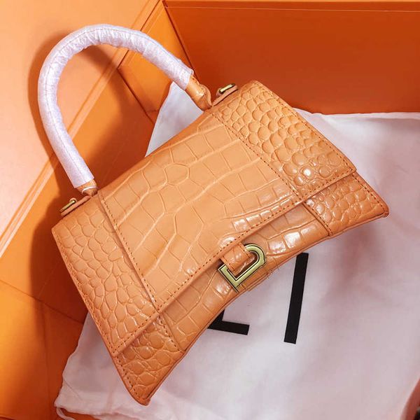 designer hourglass bag high version crocodile handbag women's casual versatile messenger bag mini wallet
designer hourglass bag high version crocodile handbag women's casual versatile messenger bag mini wallet