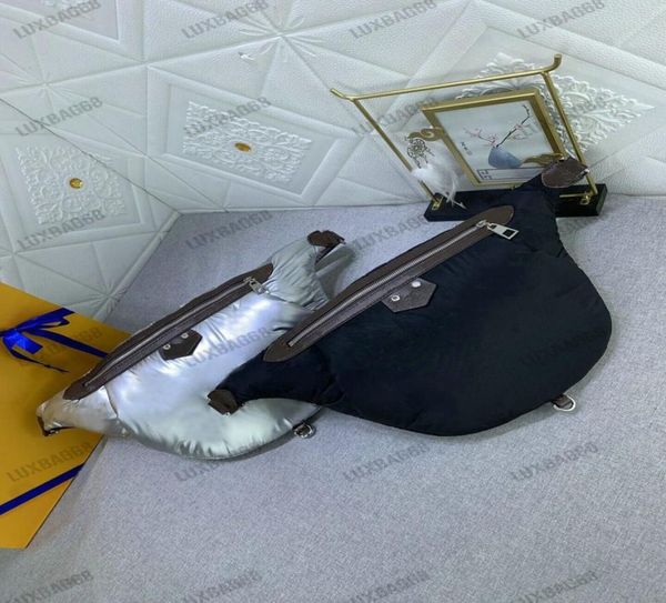 maxi silver bumbag pillow nylon puffy waist bag m20971 autres toiles snowy ski bum bag recycled metallic econyl jacquard winter cr7293312
maxi silver bumbag pillow nylon puffy waist bag m20971 autres toiles snowy ski bum bag recycled metallic econyl jacquard winter cr7293312