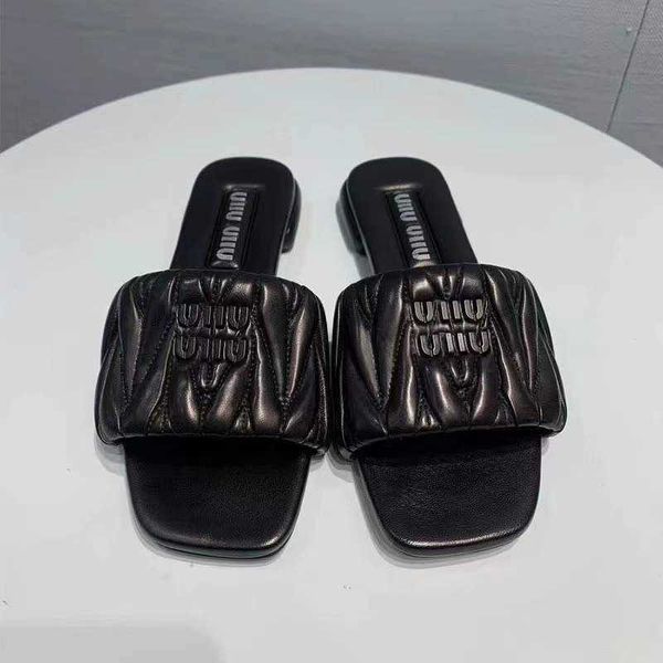 slide mius sandals beach designer shoes new women slippers square wearing step on net red same style pleated versatile sandal cvcl
slide mius sandals beach designer shoes new women slippers square wearing step on net red same style pleated versatile sandal cvcl