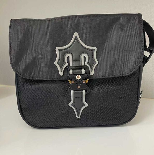 cross body designer crossbody bags mens fashion shoulder bag oxford hip hop style womens trapstar messenger stylish reflective handbags fash
cross body designer crossbody bags mens fashion shoulder bag oxford hip hop style womens trapstar messenger stylish reflective handbags fash