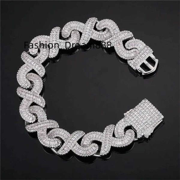 hip hop 6mm baguette round moissanite diamond clustered miami cuban link bracelet, Silver
hip hop 6mm baguette round moissanite diamond clustered miami cuban link bracelet, Silver