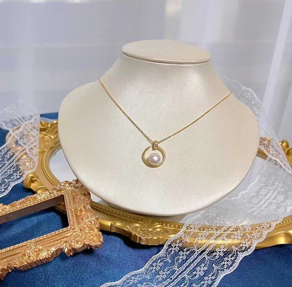 original designer carti nail series same necklace 8.5-9mm natural freshwater pearl 14k gold material female with logo, Silver
original designer carti nail series same necklace 8.5-9mm natural freshwater pearl 14k gold material female with logo, Silver