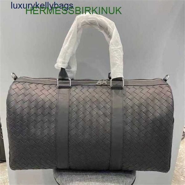 totes designer bag bottegas designer venetas designer fetal cowhide woven mens travel bag 2023 new trend fashion business atmosphere travel
totes designer bag bottegas designer venetas designer fetal cowhide woven mens travel bag 2023 new trend fashion business atmosphere travel