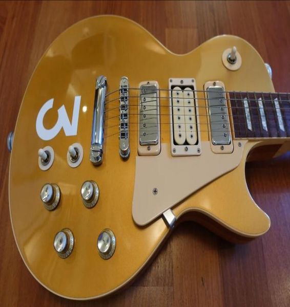 custom shop pete townshend signature 3 03976 deluxe 2005 goldelectric guitar 3 pickups two mini humbuckers pickups 2 mini5130700
custom shop pete townshend signature 3 03976 deluxe 2005 goldelectric guitar 3 pickups two mini humbuckers pickups 2 mini5130700