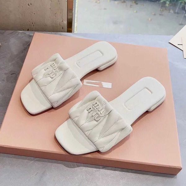 slide family women mius designer sandals beach shoes slippers women's summer new pleated sheepskin soft fashion outwear holiday flat he
slide family women mius designer sandals beach shoes slippers women's summer new pleated sheepskin soft fashion outwear holiday flat he