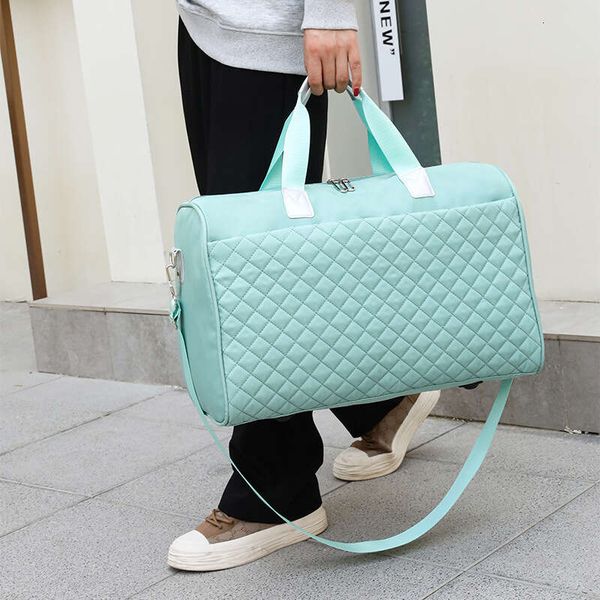 new travel bag women's handheld large capacity fiess bag sports training bag men's one shoulder oblique straddle bag lage bag, White;red
new travel bag women's handheld large capacity fiess bag sports training bag men's one shoulder oblique straddle bag lage bag, White;red