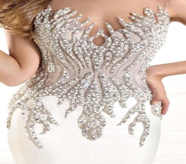 2020 new sleeveless lace and beading decoration see through back prom dresses mermaid satin floor length evening dress vestidos 051081710, Black;red
2020 new sleeveless lace and beading decoration see through back prom dresses mermaid satin floor length evening dress vestidos 051081710, Black;red