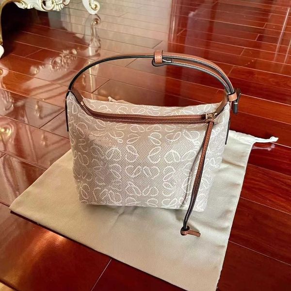 lowe bag pattern new matching lowe cubi lunch box bag embroidered jacquard medieval women's underarm leather handheld
lowe bag pattern new matching lowe cubi lunch box bag embroidered jacquard medieval women's underarm leather handheld