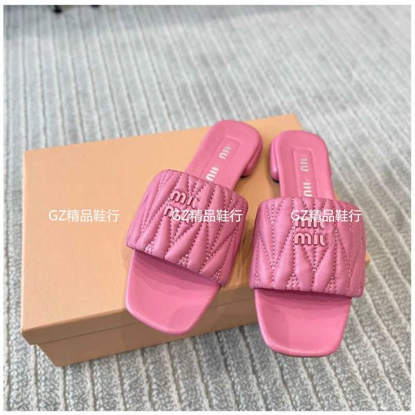 designer shoes women slide mius sandals sheepskin beach pleated slippers 2023 summer female outwear square thick heel casual y75s
designer shoes women slide mius sandals sheepskin beach pleated slippers 2023 summer female outwear square thick heel casual y75s