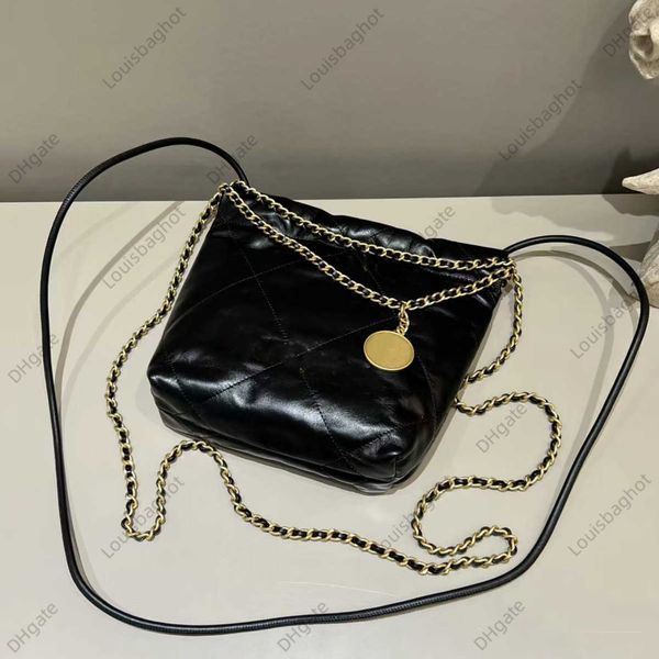 layer cowhide mini fragrance diamond chain bin bag fashion single shoulder cross body bag
layer cowhide mini fragrance diamond chain bin bag fashion single shoulder cross body bag