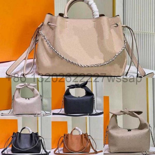 luxury designer totes leather bella tote perforation bags fashion classic handbags for women purse with pouch wallet woman shopping shoulder
luxury designer totes leather bella tote perforation bags fashion classic handbags for women purse with pouch wallet woman shopping shoulder