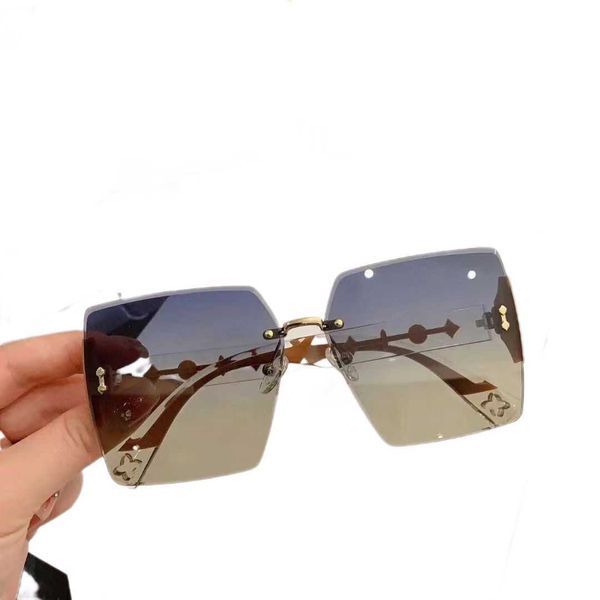 designer sunglasses classic high-fashion purple black element popular adumbral ultraviolet-proof eyeglasses design for man woman 4 colors qu, White;black
designer sunglasses classic high-fashion purple black element popular adumbral ultraviolet-proof eyeglasses design for man woman 4 colors qu, White;black