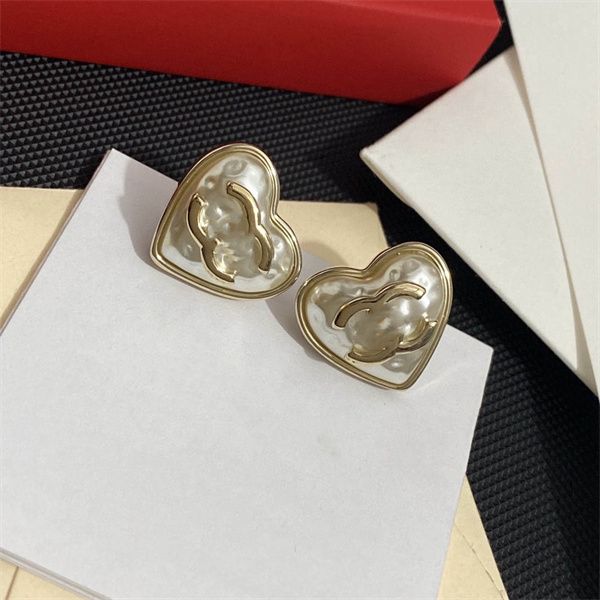 heart-shaped stud earrings ccity woman luxury designer earring multi colors c letter jewelry women gold earing 544, Golden;silver
heart-shaped stud earrings ccity woman luxury designer earring multi colors c letter jewelry women gold earing 544, Golden;silver