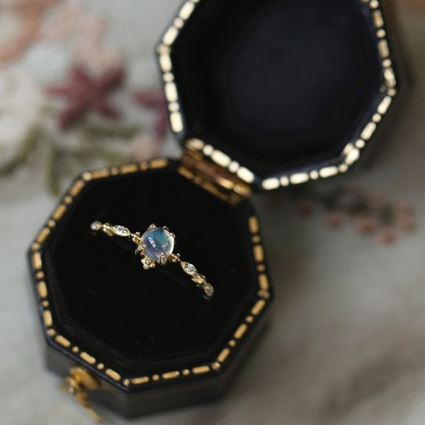 with side stones 925 sterling silver 14k gold plated natural moonstone cats eyes ring for women fashion luxury vintage design trendy jewelry
with side stones 925 sterling silver 14k gold plated natural moonstone cats eyes ring for women fashion luxury vintage design trendy jewelry