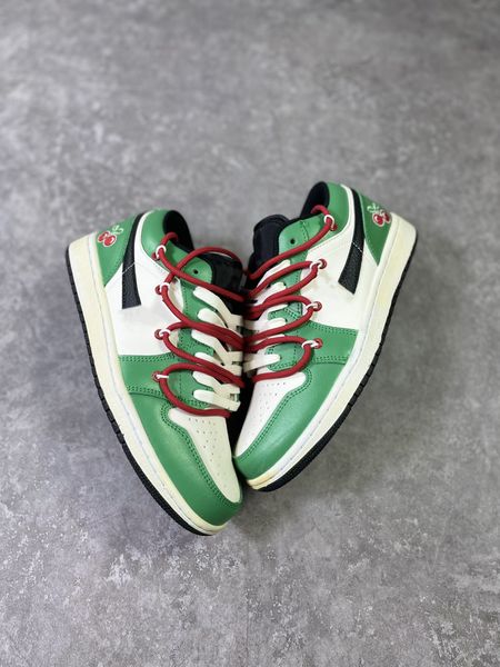 original quality 1s lace up basketball shoes jumpman 1 low white stadium green black designer lifestyle sportswear
original quality 1s lace up basketball shoes jumpman 1 low white stadium green black designer lifestyle sportswear