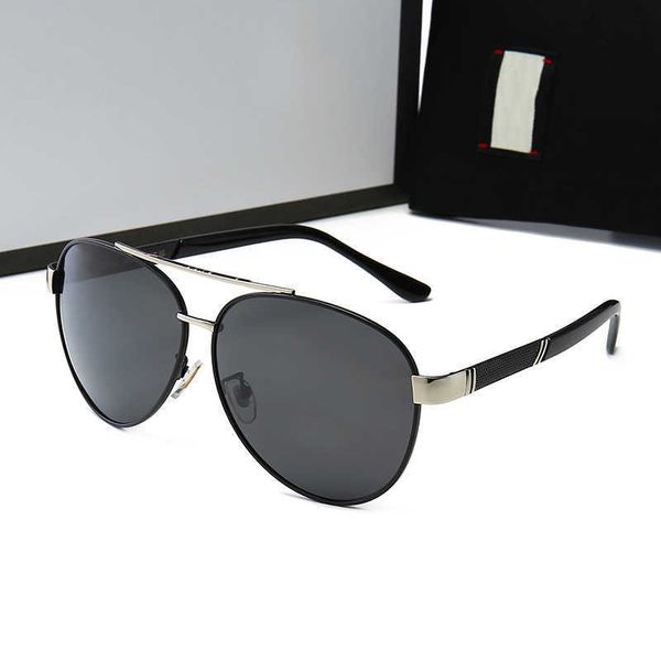 wholesale of sunglasses new polarization mirror men's and women's personalized fashion sunglasses large frame glasses 10015, White;black
wholesale of sunglasses new polarization mirror men's and women's personalized fashion sunglasses large frame glasses 10015, White;black