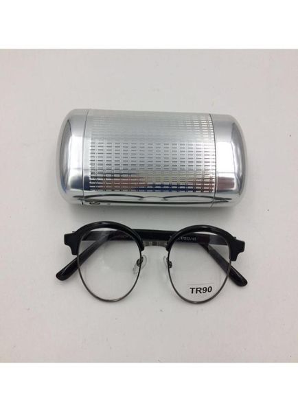 new design aluminum magnesium elegant sunglasses cases automatic reading glasses box spectacle cases 10pcslot3522020
new design aluminum magnesium elegant sunglasses cases automatic reading glasses box spectacle cases 10pcslot3522020