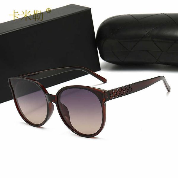 wholesale of new women's polarized fashion oval face sunglasses driving holiday sunglasses 558, White;black
wholesale of new women's polarized fashion oval face sunglasses driving holiday sunglasses 558, White;black