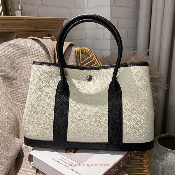 original h home tote bags wholesale garden bag leather handbag versatile contrast color commuter counter womens pure cow leather tempera hav
original h home tote bags wholesale garden bag leather handbag versatile contrast color commuter counter womens pure cow leather tempera hav