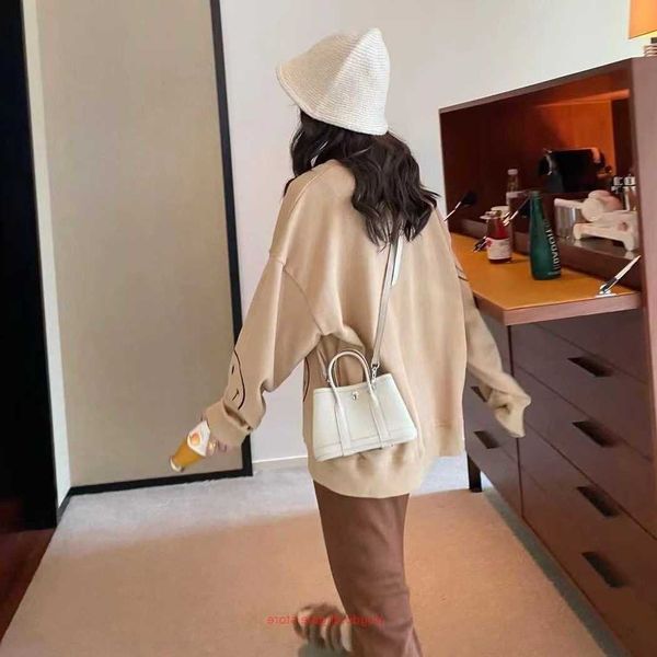 original h home tote bags wholesale bag 2023 new mini leather garden women's large capacity bucket one shoulder portable tote have real
original h home tote bags wholesale bag 2023 new mini leather garden women's large capacity bucket one shoulder portable tote have real