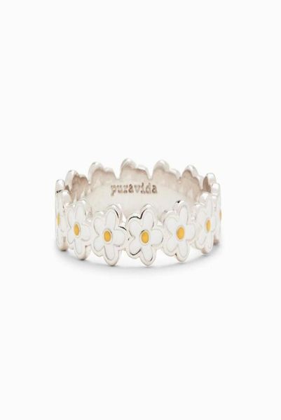 tiny cute romantic epoxy daisy flower rings bohemian fashion wedding engagement bride love token ring gift for wife1345927, Golden;silver
tiny cute romantic epoxy daisy flower rings bohemian fashion wedding engagement bride love token ring gift for wife1345927, Golden;silver