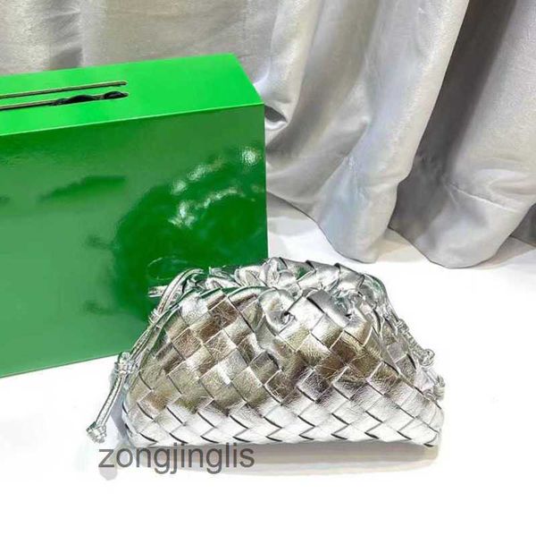 bags single luxury venetas leather pouch bottegas woven cloud wrinkled dumpling women's the tote bag designer shoulder messenge nr8r
bags single luxury venetas leather pouch bottegas woven cloud wrinkled dumpling women's the tote bag designer shoulder messenge nr8r