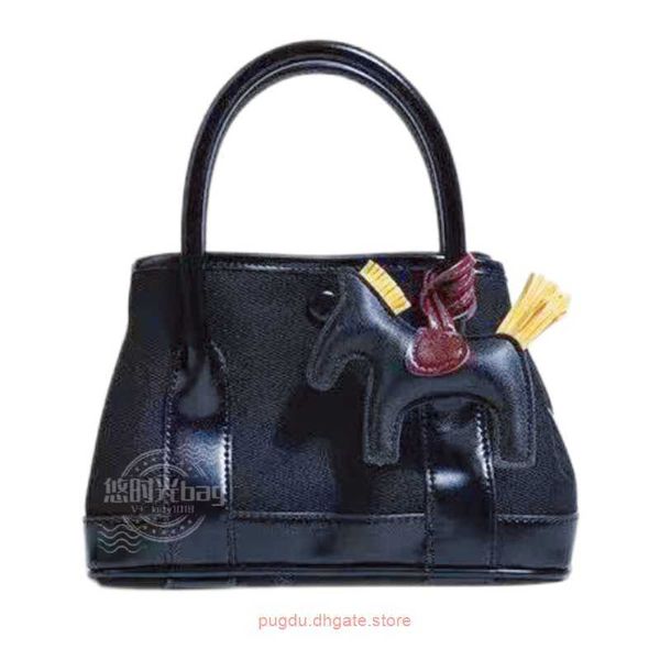 original h home tote bags wholesale fashion light luxury womens bag spring summer small rose garden canvas tote single shoulder oblique cr h
original h home tote bags wholesale fashion light luxury womens bag spring summer small rose garden canvas tote single shoulder oblique cr h