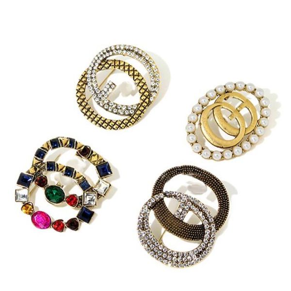 luxury brand designer letter pins brooches women gold silver crystal pearl rhinestone brooch suit pin wedding party jewerlry accessories gif, Gray
luxury brand designer letter pins brooches women gold silver crystal pearl rhinestone brooch suit pin wedding party jewerlry accessories gif, Gray