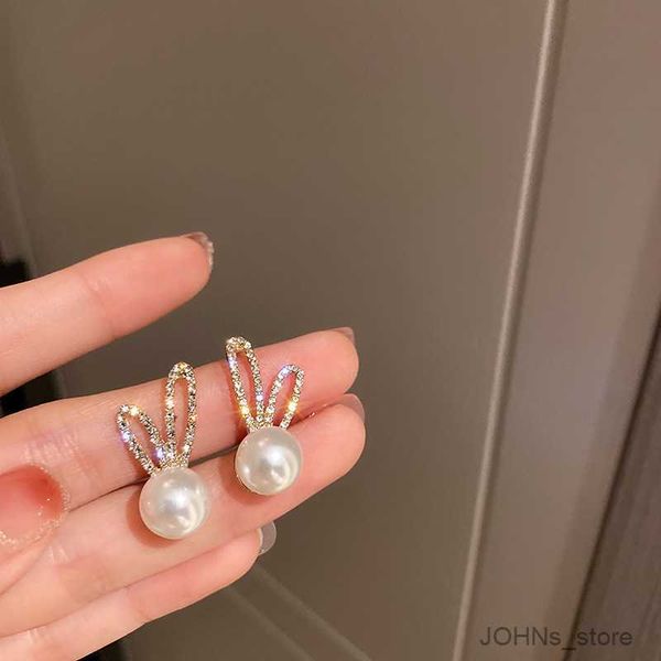 stud french pearl diamond rabbit cute sweet and small earrings for women fashion earring daily birthday party jewelry gifts r230630, Golden;silver
stud french pearl diamond rabbit cute sweet and small earrings for women fashion earring daily birthday party jewelry gifts r230630, Golden;silver