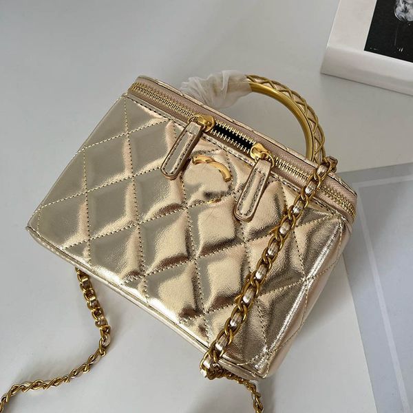 metal portable women cosmetic bag with mirror leather quilted crossbody designer bag trend coin purse classic luxury handbag shopping should
metal portable women cosmetic bag with mirror leather quilted crossbody designer bag trend coin purse classic luxury handbag shopping should