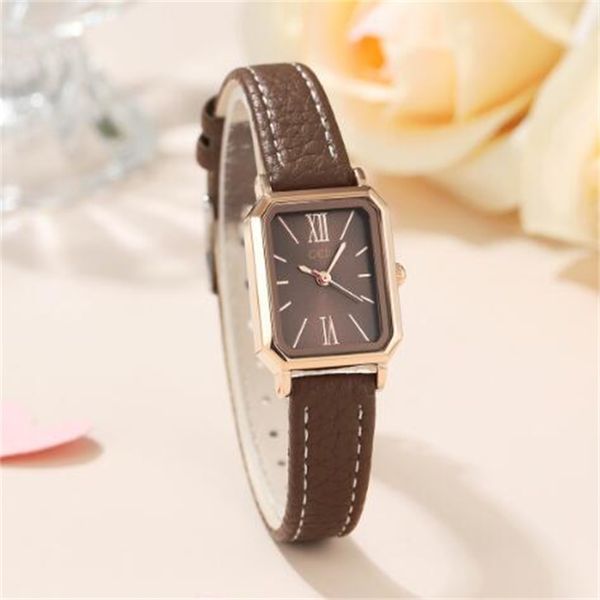 2023 simple, small, light, luxury, high sense high school student exam small, square, roman vintage women's watch, Slivery;golden
2023 simple, small, light, luxury, high sense high school student exam small, square, roman vintage women's watch, Slivery;golden
