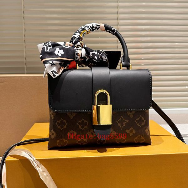 original style genuine leather presbyopia totes lock bb postman bag portable female handbag shoulder bags handbags tote
original style genuine leather presbyopia totes lock bb postman bag portable female handbag shoulder bags handbags tote