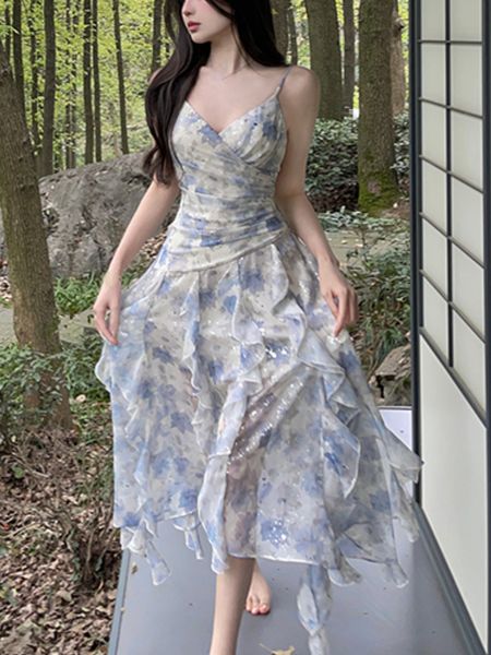 basic casual dresses summer chiffon french vintage strap dress women flower print elegant sweet midi dress female folds retro fairy dress 23, Black;gray
basic casual dresses summer chiffon french vintage strap dress women flower print elegant sweet midi dress female folds retro fairy dress 23, Black;gray