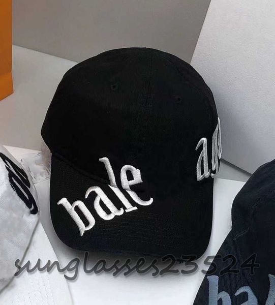 fashion ball hat men womenswear designer hat hip hop ball hat hat multi-colored alphabet embroidery three colors are available black and whi, Blue;gray
fashion ball hat men womenswear designer hat hip hop ball hat hat multi-colored alphabet embroidery three colors are available black and whi, Blue;gray