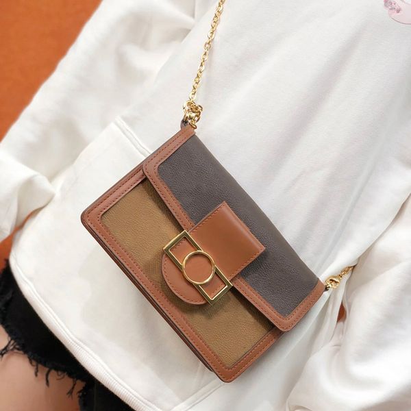 10a level designer bag18.5cm luxury crossbody shoulder bags women leather handbags cross body satchels tote bag messenger designers belt bag
10a level designer bag18.5cm luxury crossbody shoulder bags women leather handbags cross body satchels tote bag messenger designers belt bag