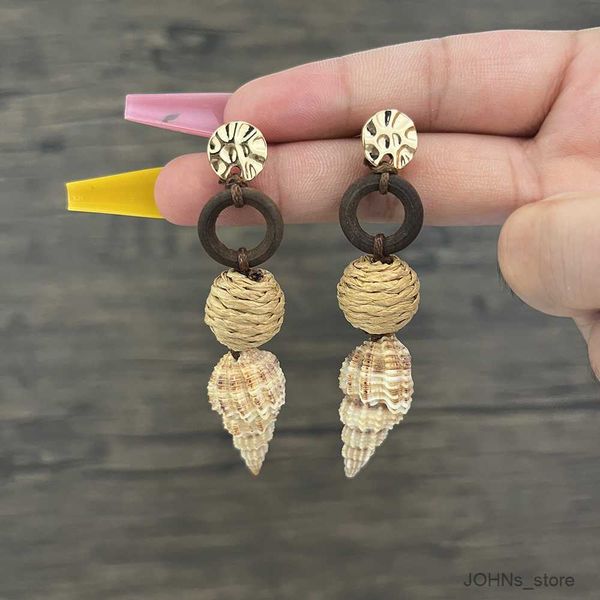 stud natural shell drop earrings for women simple fashion guteng pure hand woven ladies party ear pendant jewelry r230630, Golden;silver
stud natural shell drop earrings for women simple fashion guteng pure hand woven ladies party ear pendant jewelry r230630, Golden;silver