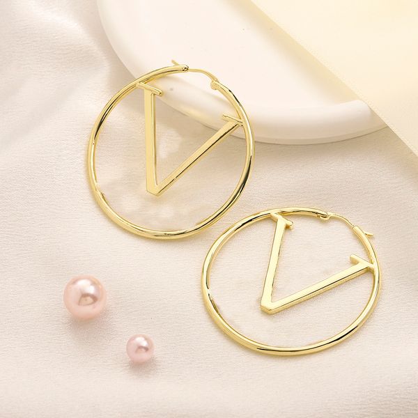 luxury brand designers letters hoops earring stud real gold plated copper brass with steel seal round geometric famous women earrings jewerl, Golden;silver
luxury brand designers letters hoops earring stud real gold plated copper brass with steel seal round geometric famous women earrings jewerl, Golden;silver